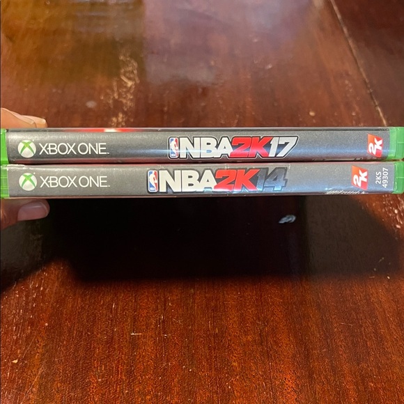 NBA 2K14 and NBA 2K17 Xbox One Game Bundle - Picture 3 of 16